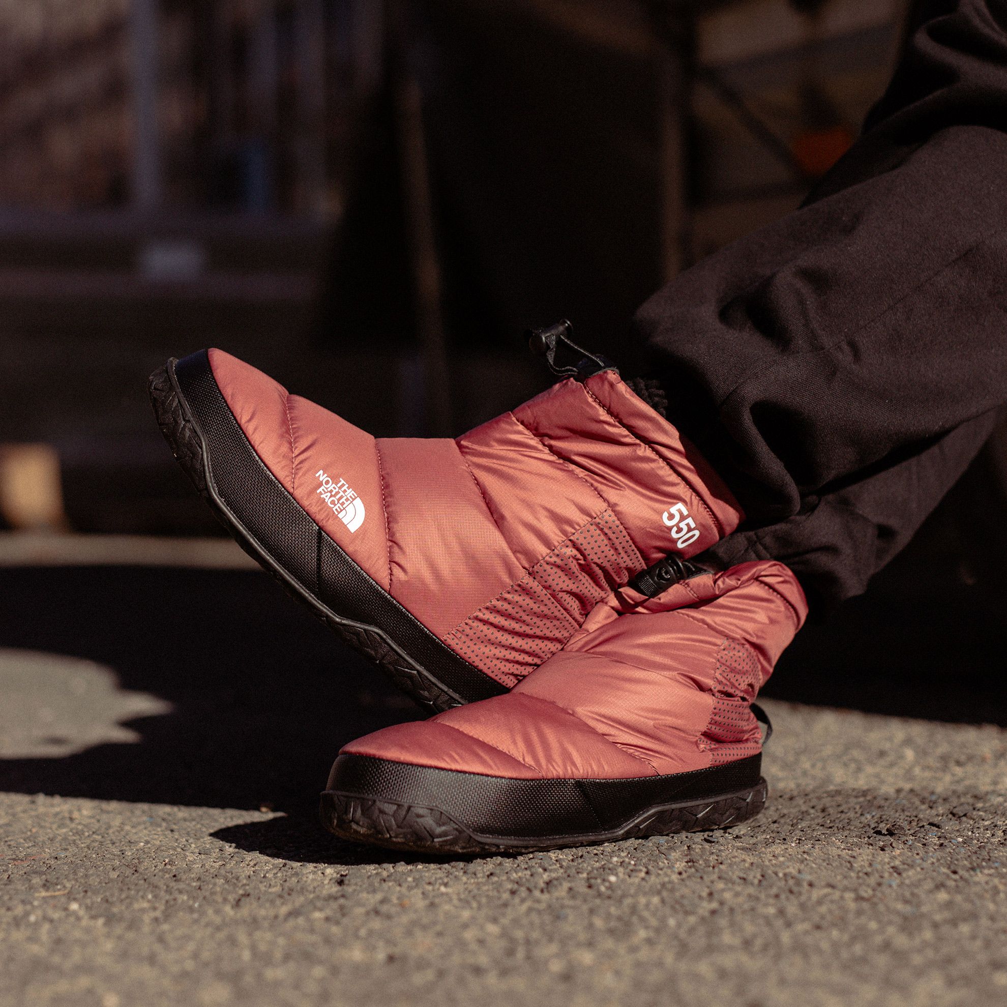 buty-damskie-the-north-face-bordowe