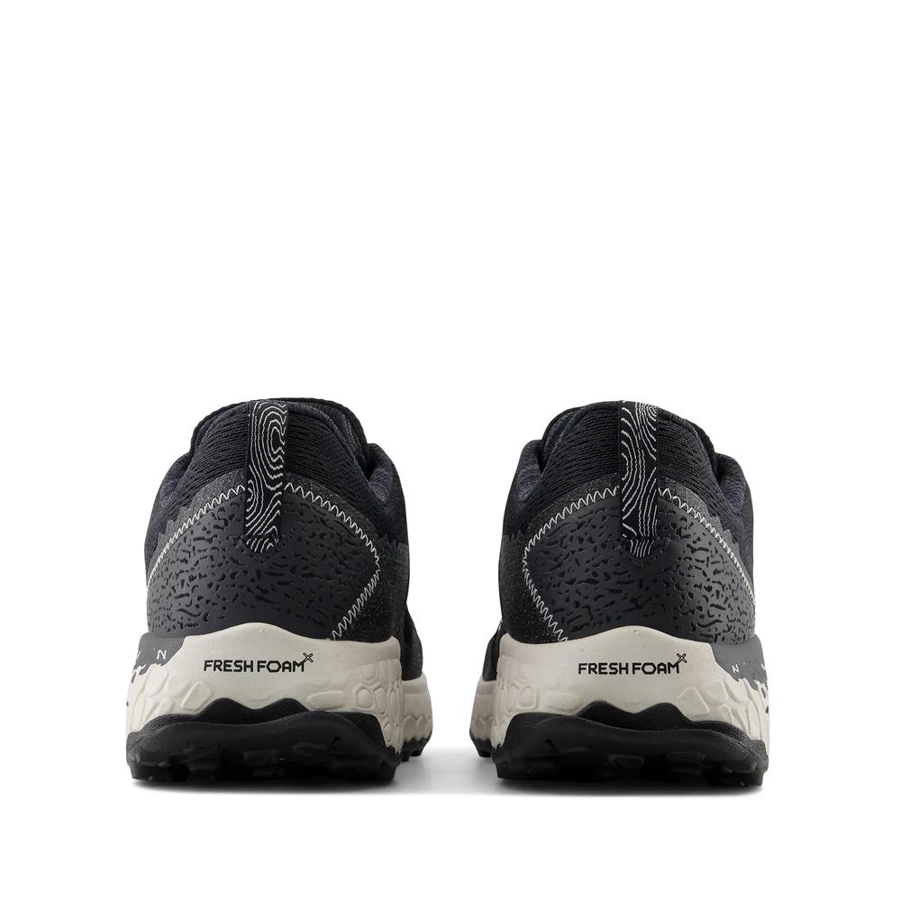 Buty New Balance Fresh Foam Hierro v7 MTHIER7V - czarne