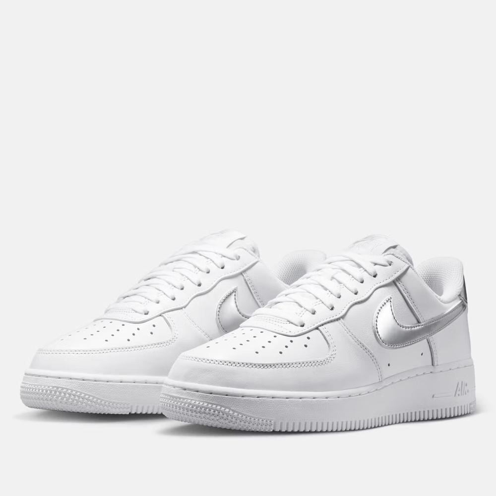Buty damskie Nike Air Force 1 '07 SE IV5102-100 - białe