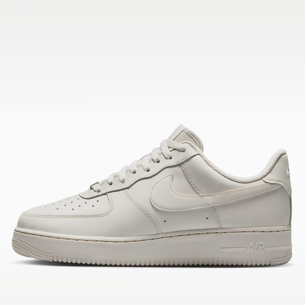 Buty męskie Nike Air Force 1 '07 IH1698-003 - białe