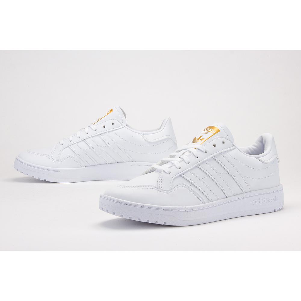 ADIDAS TEAM COURT SHOES > EF6809