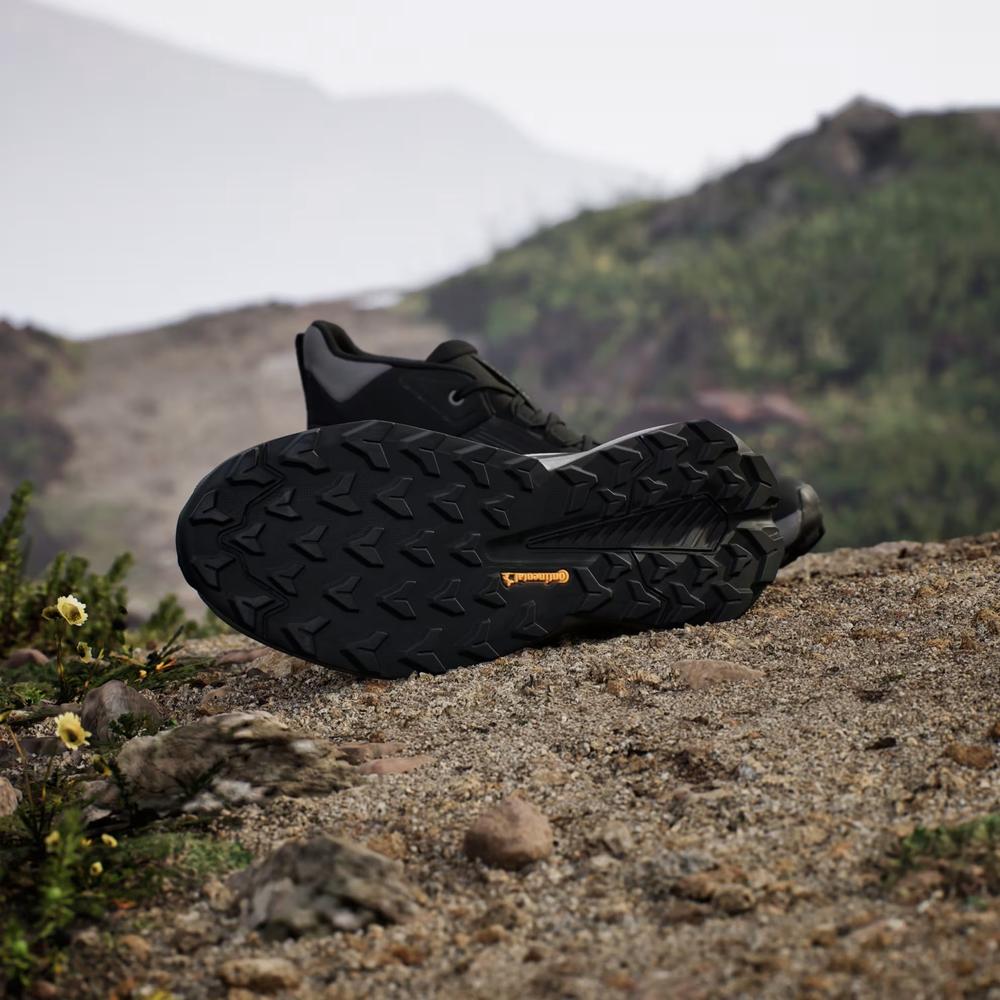 Buty adidas Terrex Trailmaker 2.0 Mid Gore-Tex Hiking IE9062 - czarne