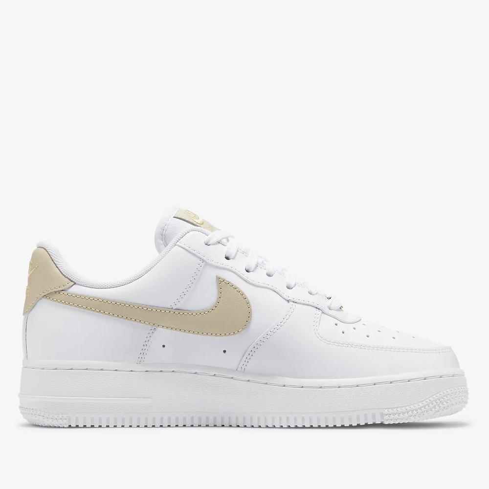 Buty Nike Air Force 1 '07 Essential CZ0270-105 - białe