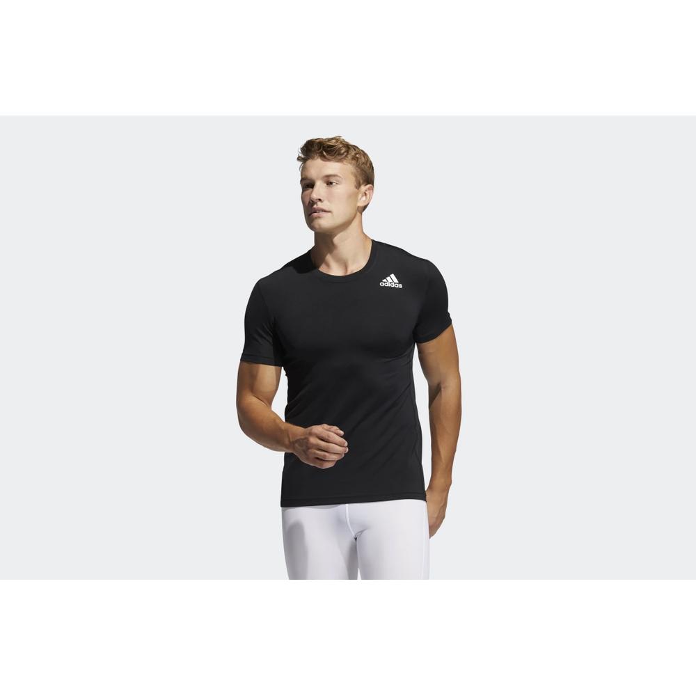 adidas Techfit Compression T-Shirt > GM5037