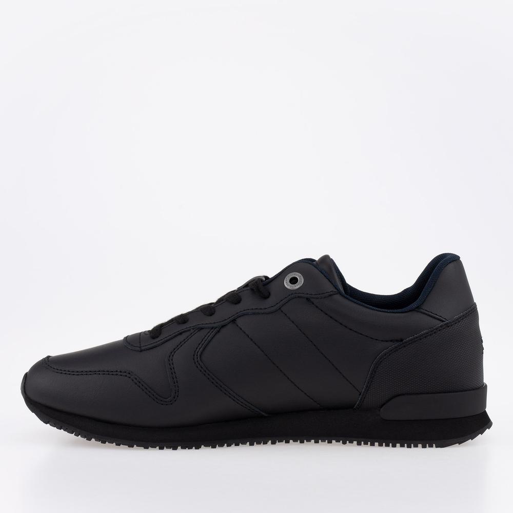 Buty Tommy Hilfiger Iconic Runner Leather FM0FM04281-BDS - czarne
