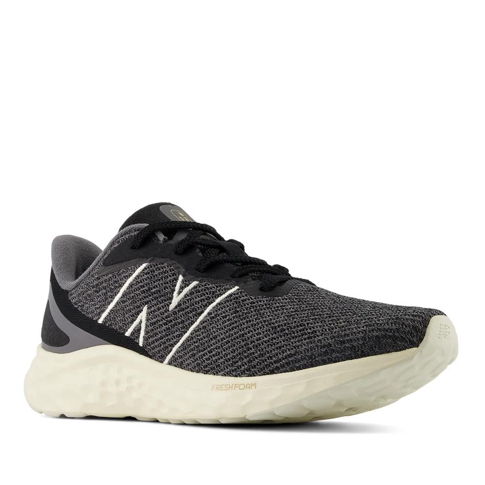 Buty New Balance Fresh Foam Arishi v4 MARISAK4 - czarne