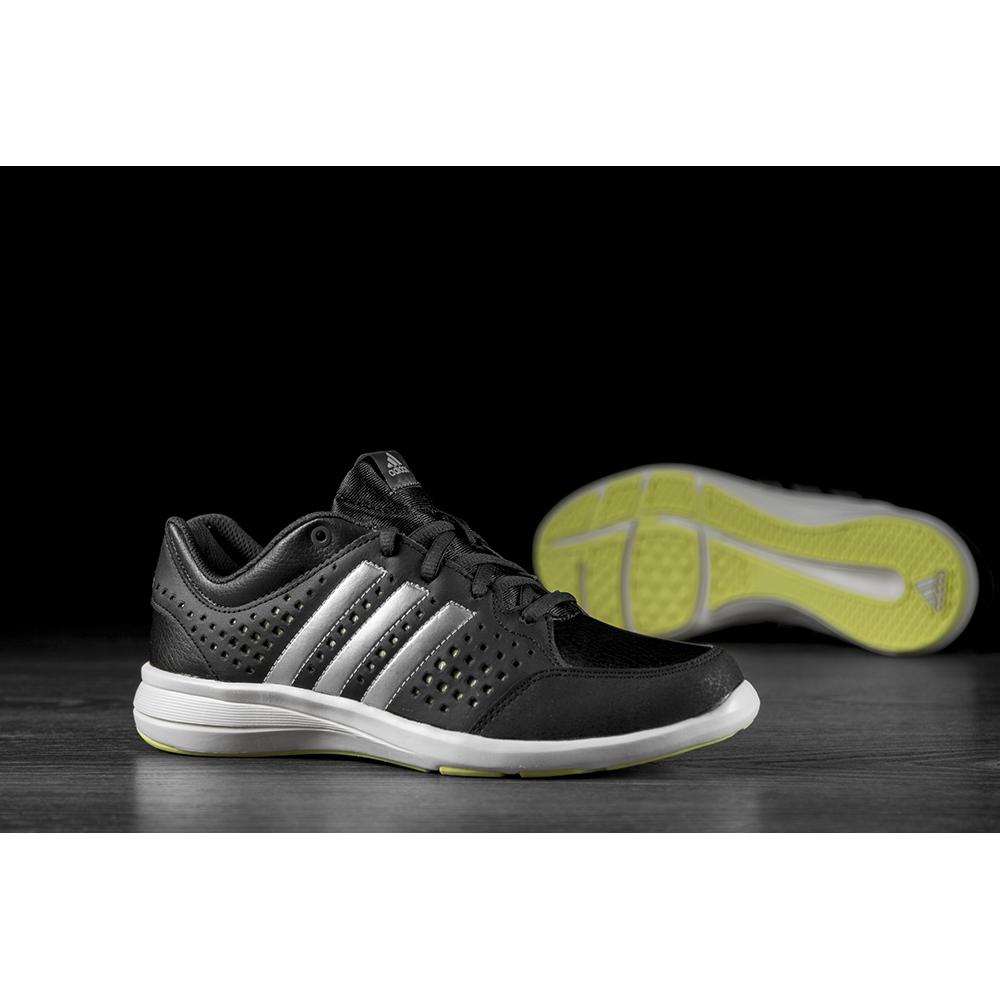 ADIDAS ARIANNA III > B23696