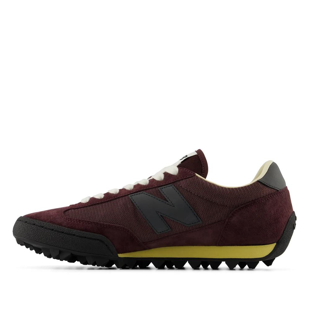 Buty unisex New Balance Gator Run UGTR48S - brązowe
