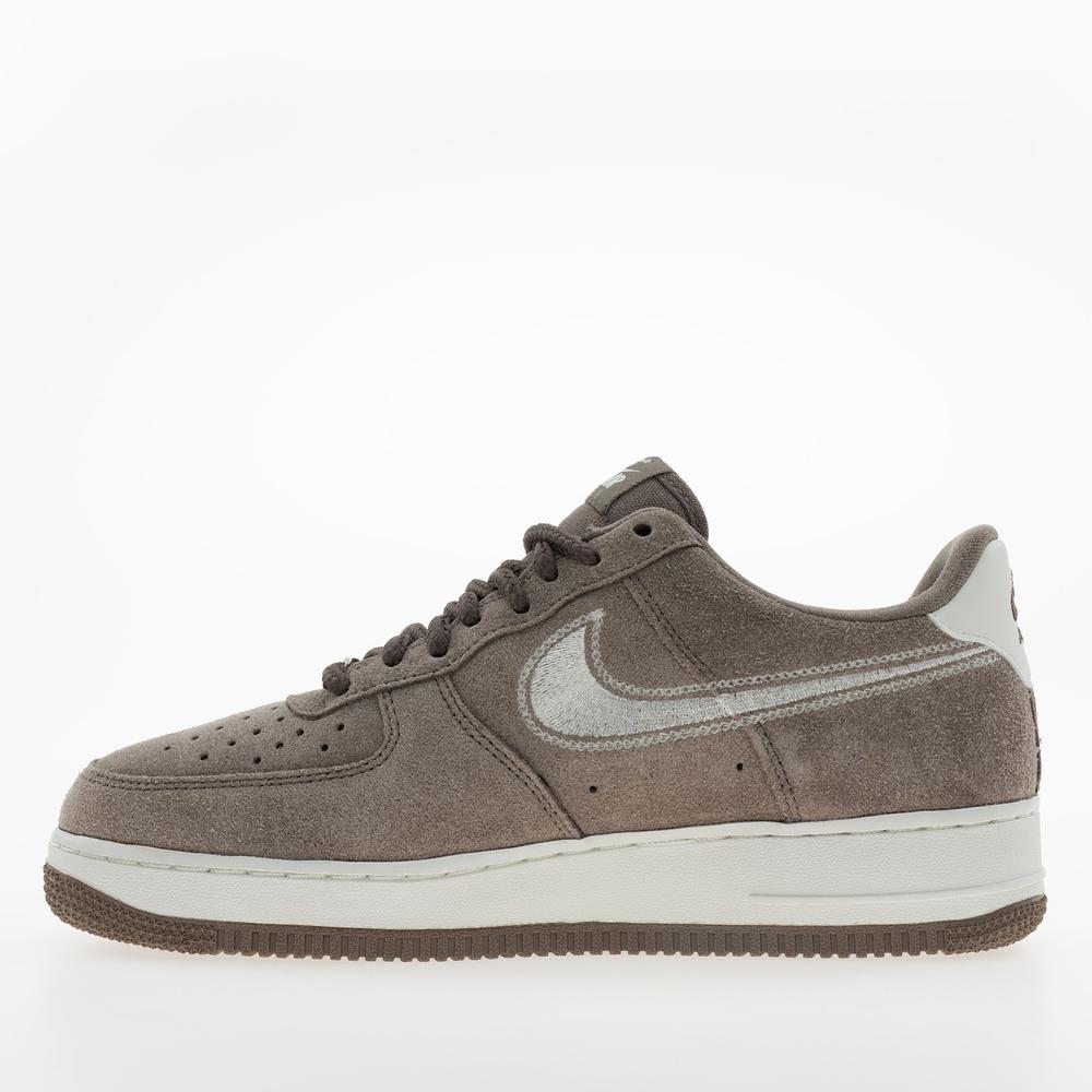 Buty męskie Nike Air Force 1 '07 HJ4465-200 - brązowe