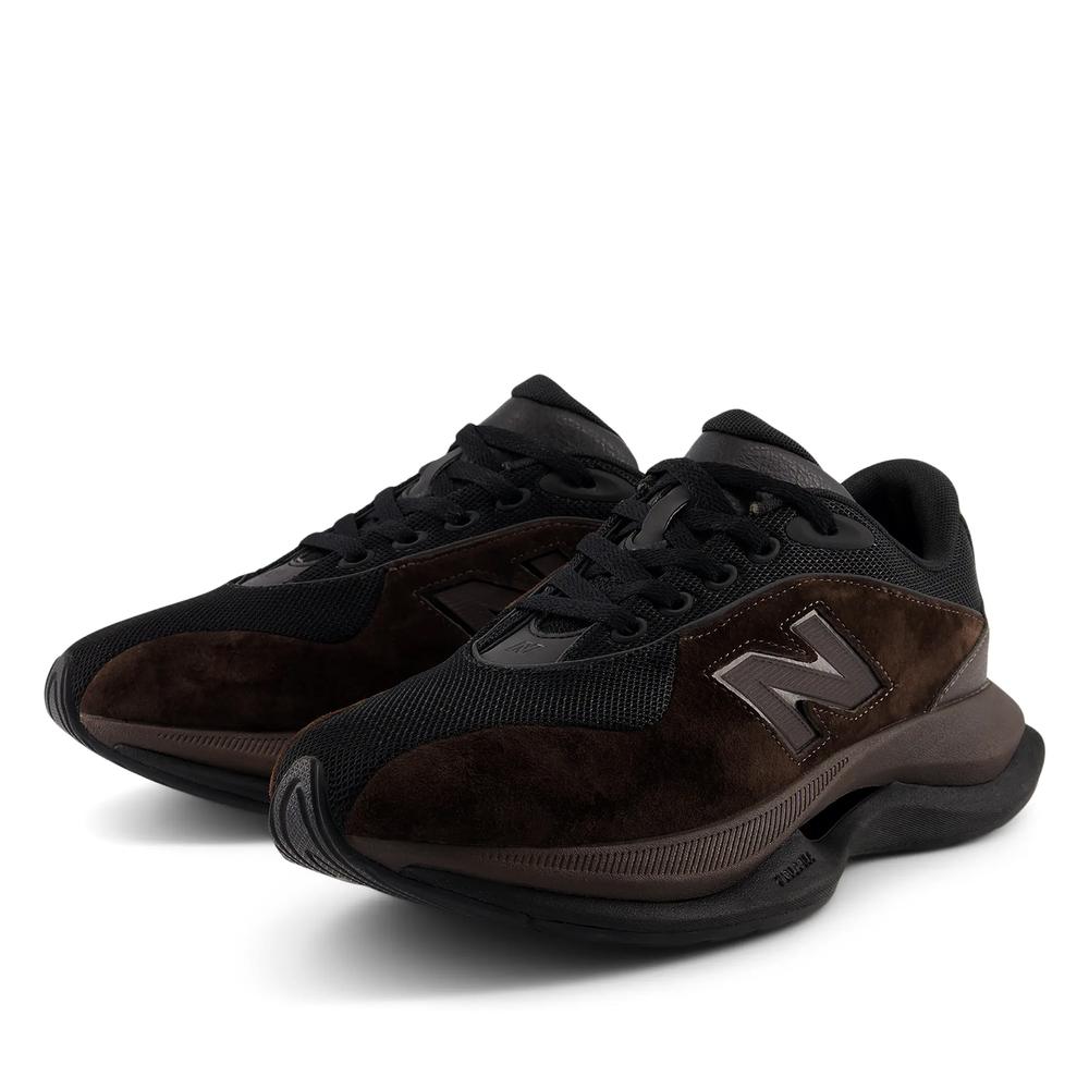 Buty unisex New Balance UTFOA8GD - brązowe