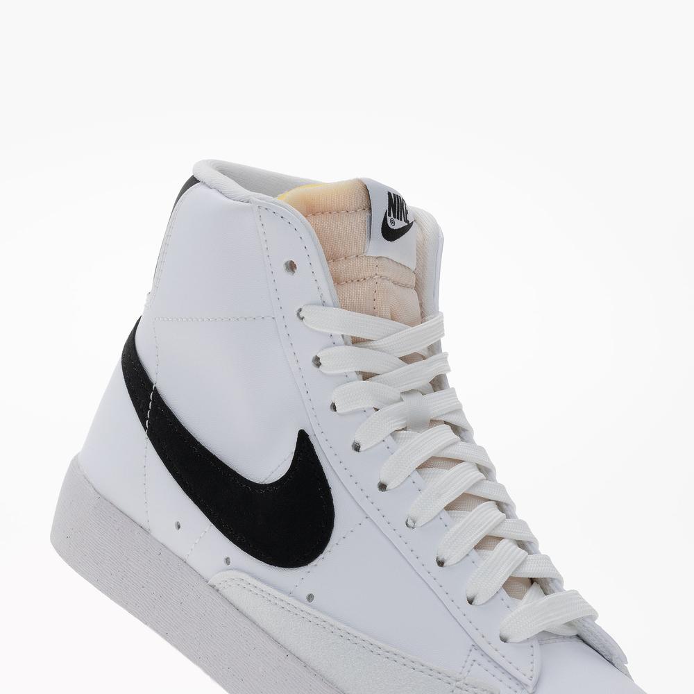 Buty damskie Nike Blazer Mid '77 Next Nature DO1344-101 - białe