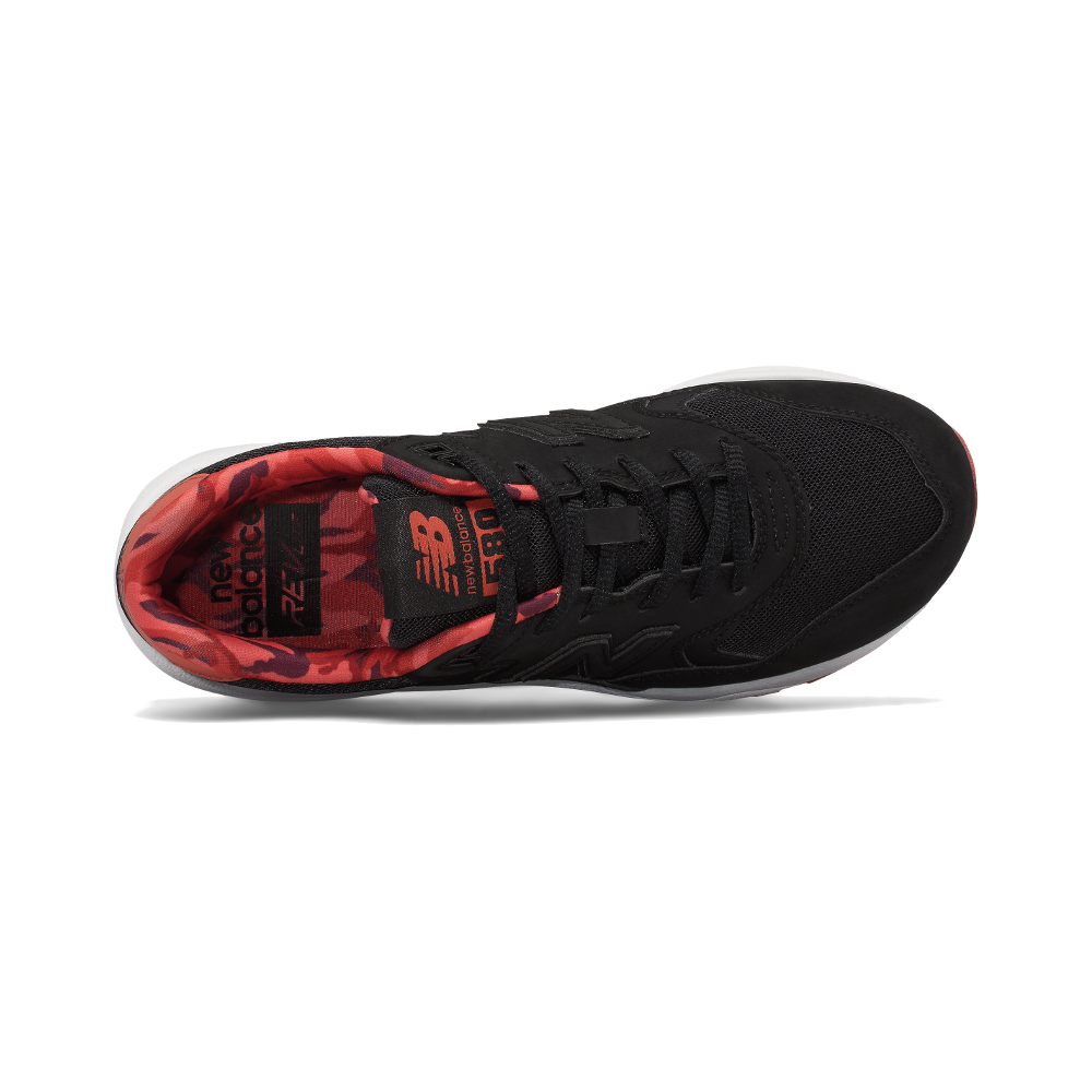 New Balance WRT580CK