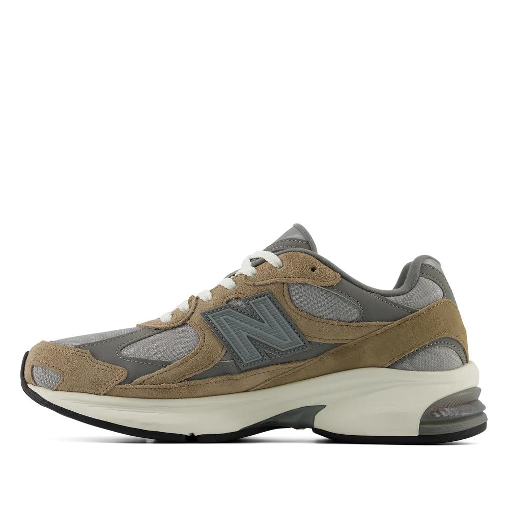 Buty unisex New Balance U20107RI - brązowe