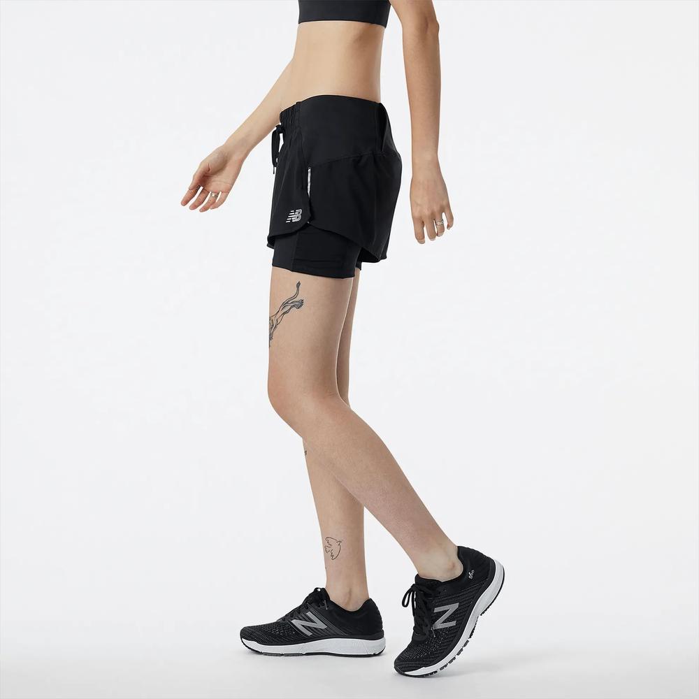 Spodenki New Balance WS21270BK - czarne