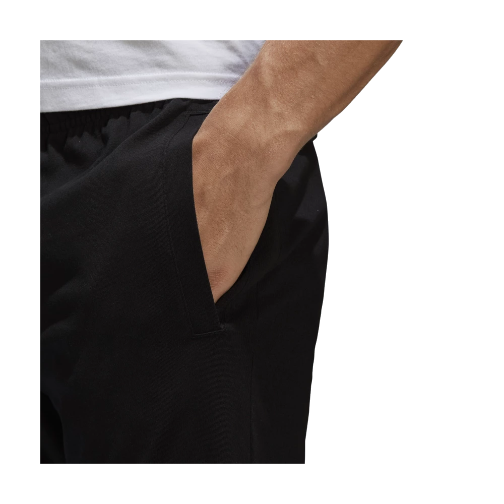 Spodnie adidas Essentials Linear BQ9101