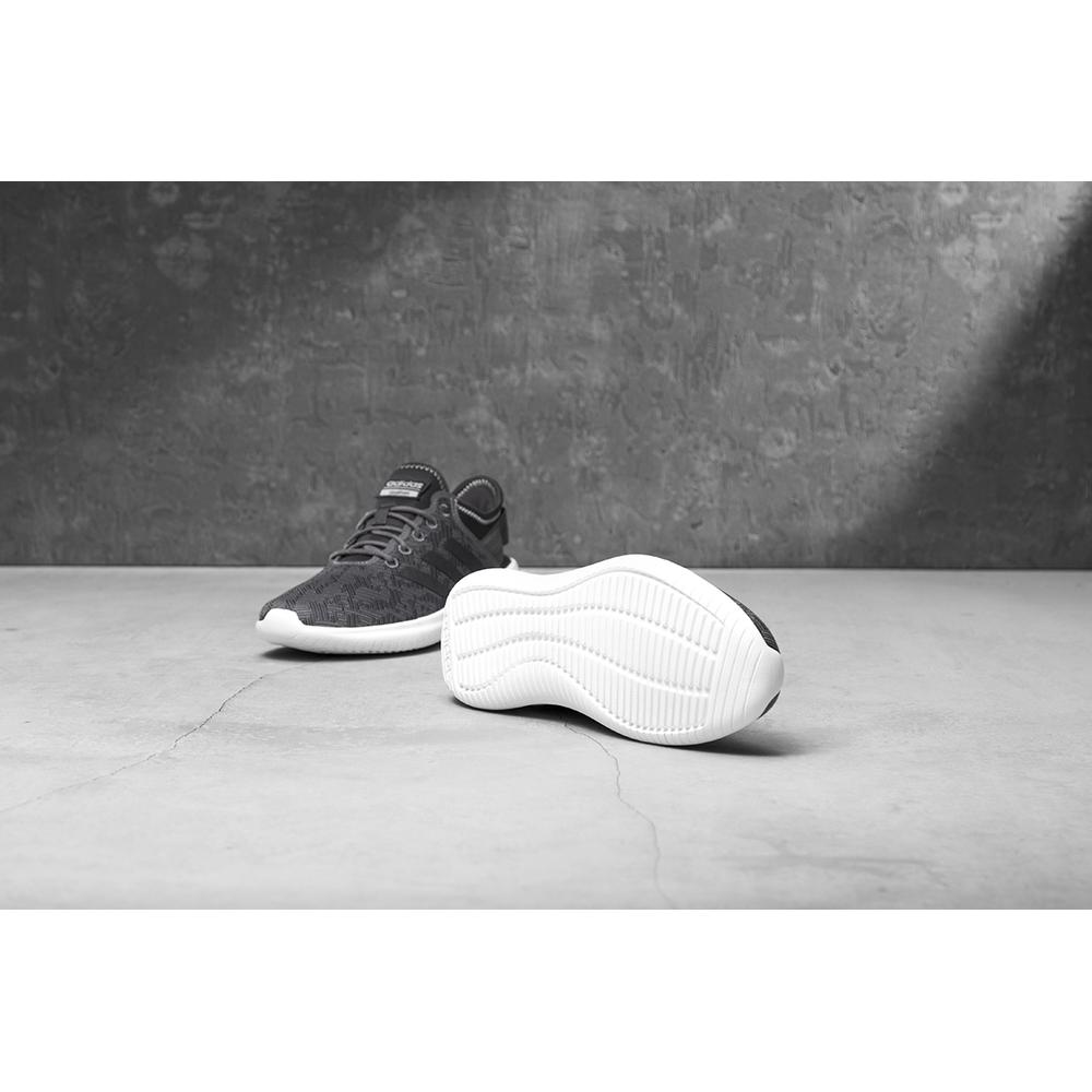 ADIDAS CLOUDFOAM QT FLEX > AQ1621
