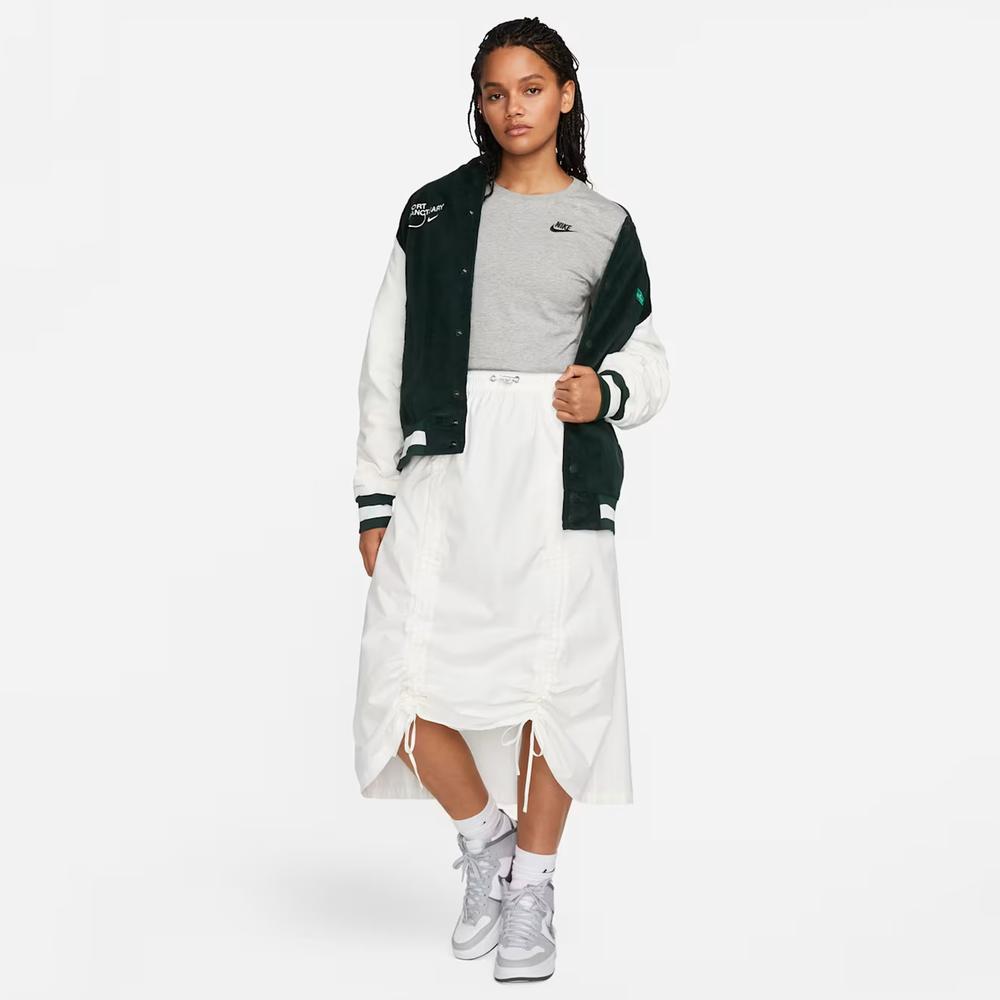 Koszulka damska Nike Sportswear Club Essentials DX7902-063 - szara