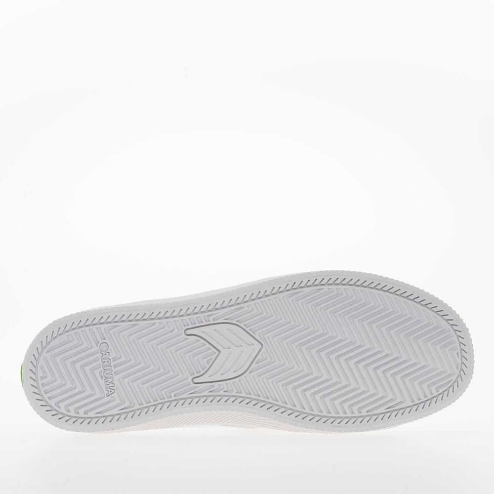 Buty damskie Cariuma Salvas 411301W26 - białe