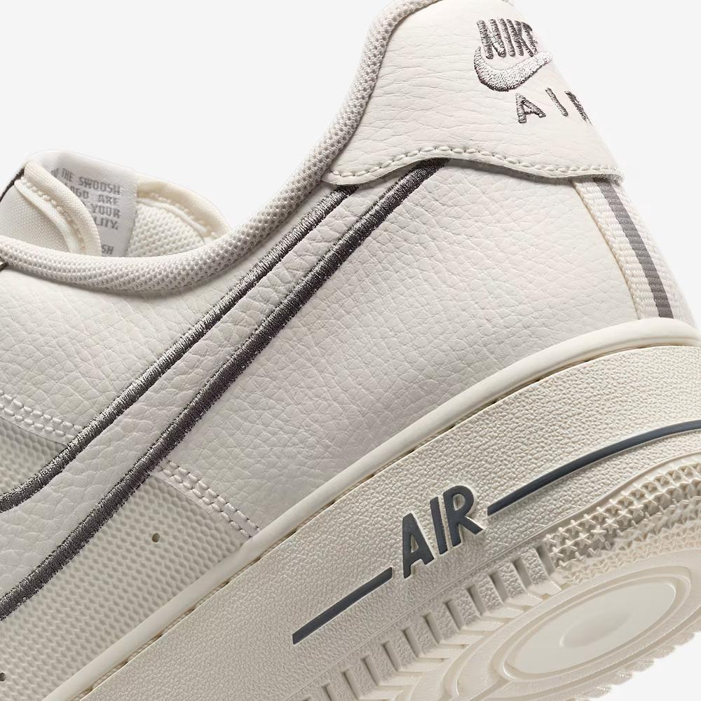 Buty męskie Nike Air Force 1 '07 IB7677-101 - białe