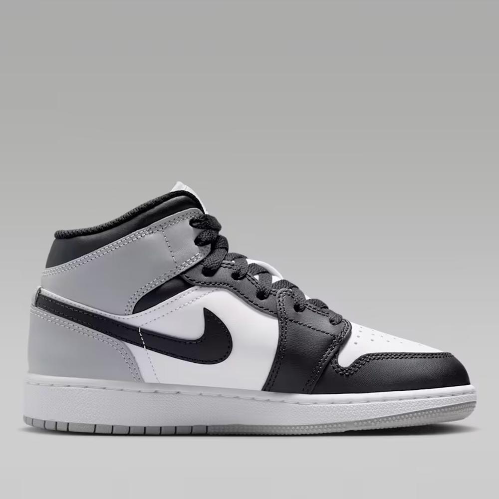 Buty młodzieżowe Nike Air Jordan 1 Mid DQ8423-101 - biało-czarne