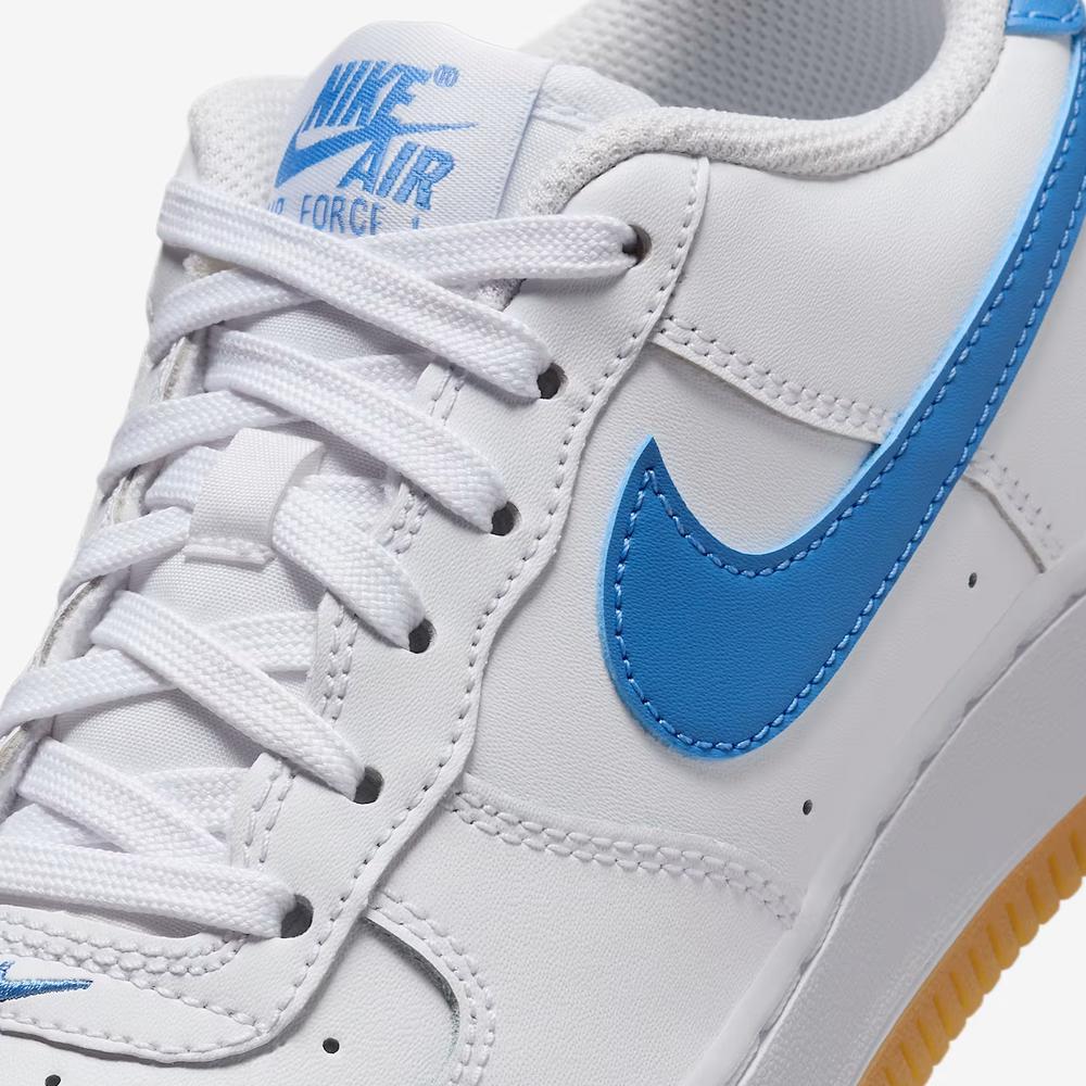 Buty młodzieżowe Nike Air Force 1 FV5948-115 - białe