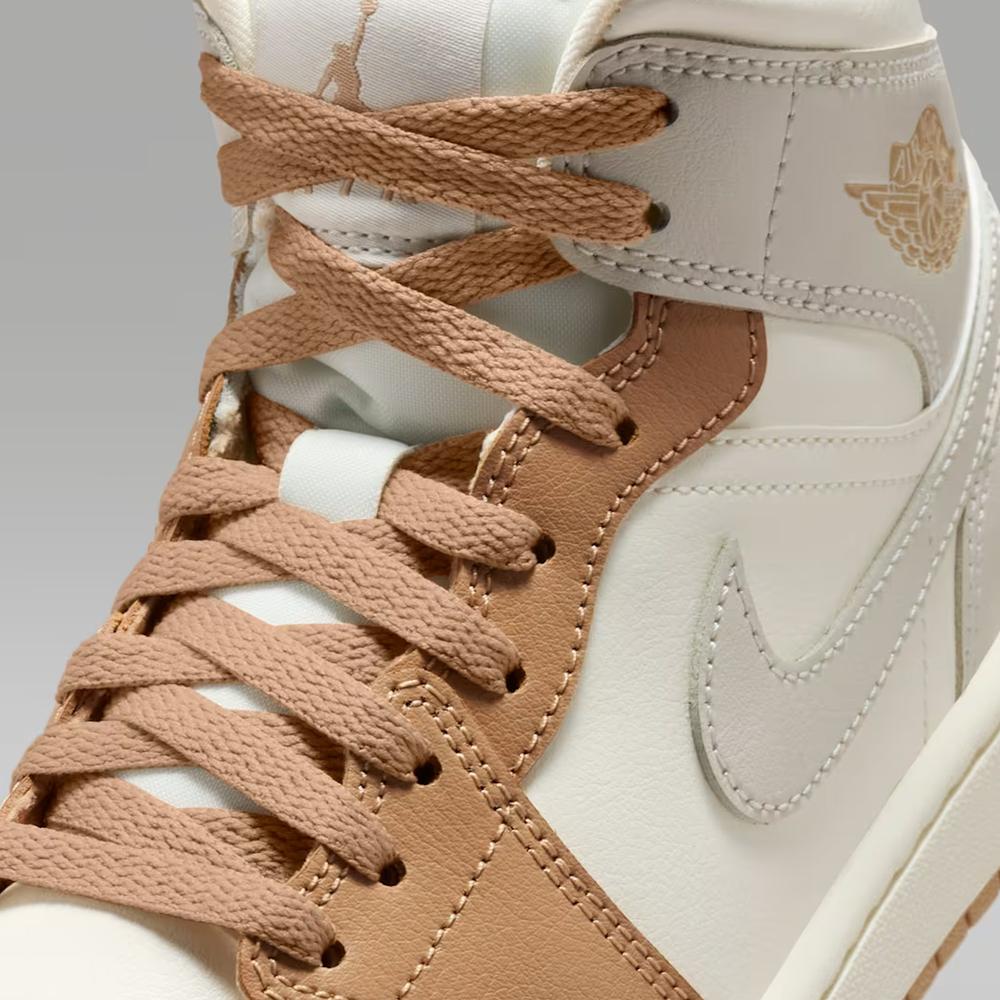 Buty damskie Nike Air Jordan 1 Mid BQ6472-118 - multikolor