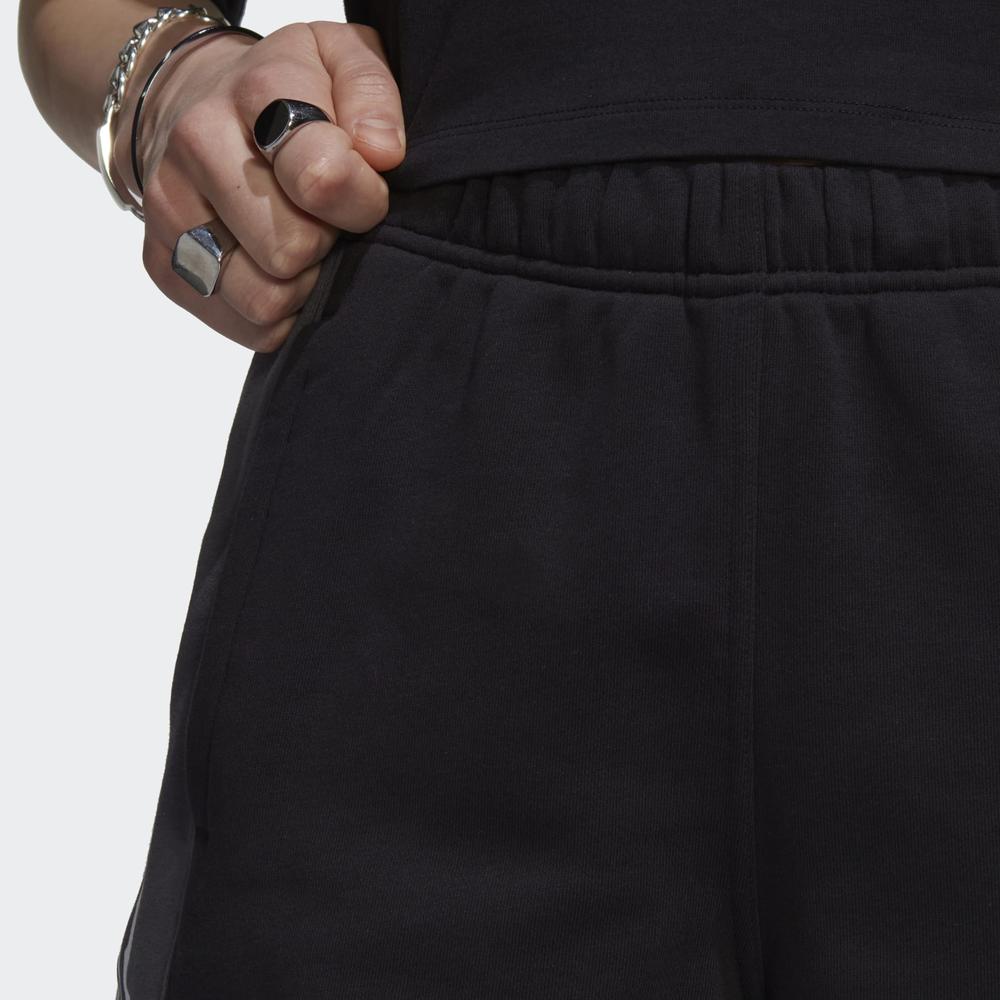 Spodenki adidas Blocked Graphic HF2137 - czarne