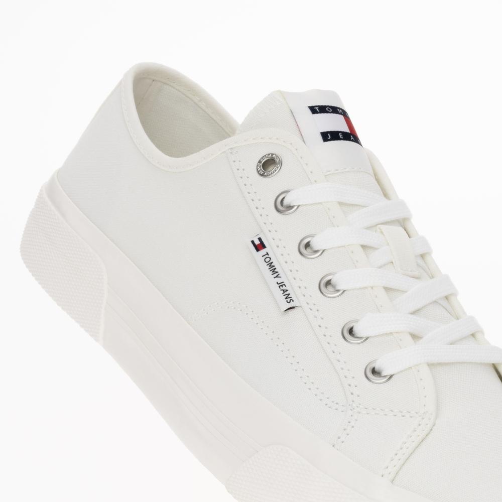 Buty Tommy Hilfiger Lace-Up Canvas EM0EM01365-YBL - białe