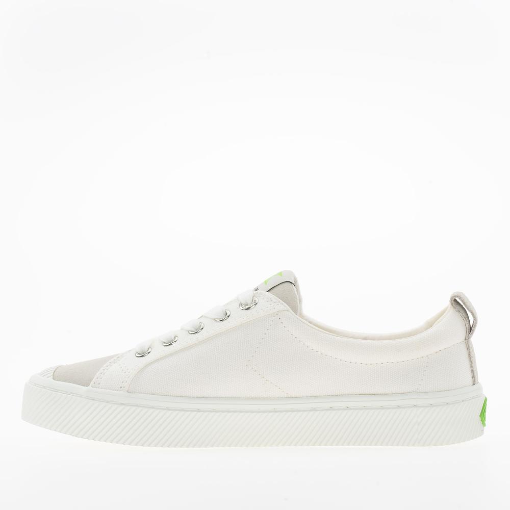 Buty damskie Cariuma Oca Low 100107W50 - białe