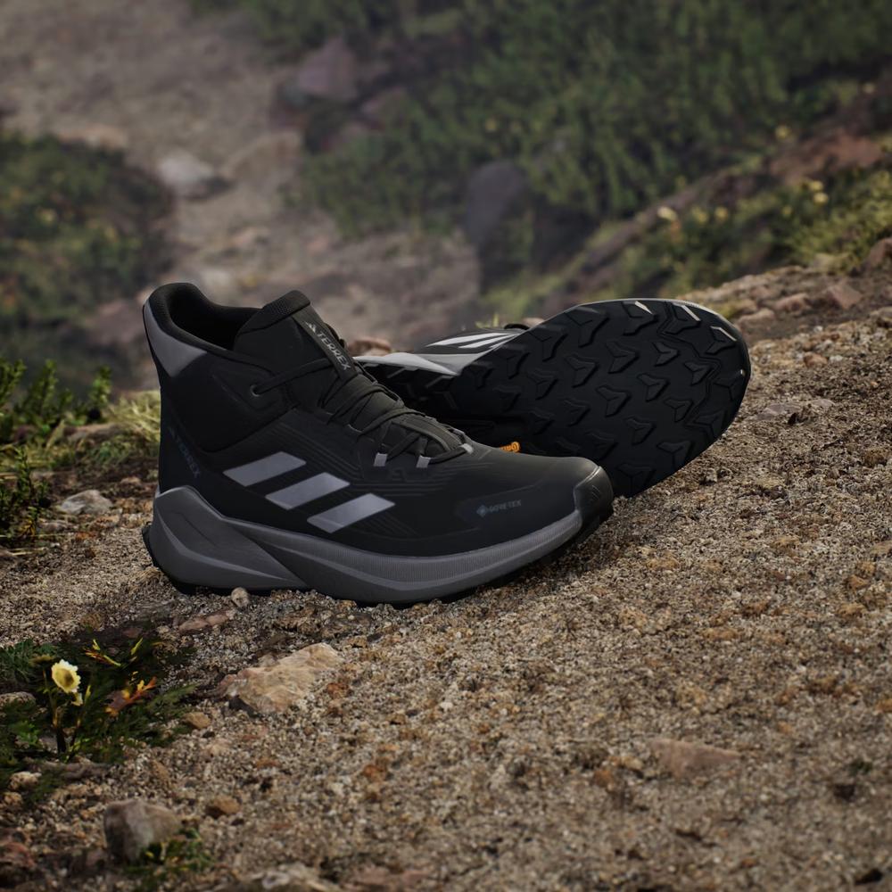 Buty adidas Terrex Trailmaker 2.0 Mid Gore-Tex Hiking IE9062 - czarne