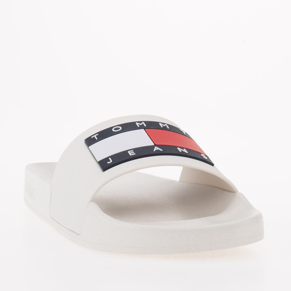 Klapki Tommy Jeans Flag Pool EN0EN02115-TCR - białe