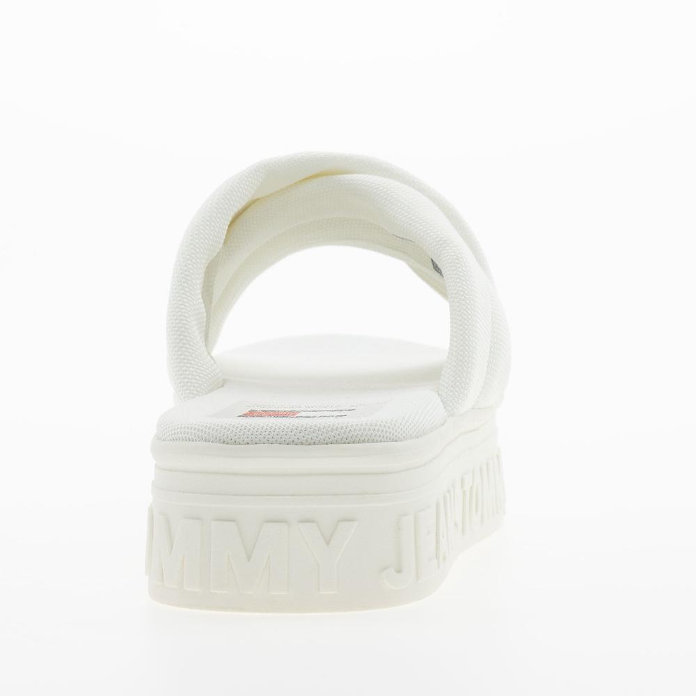 Klapki damskie Tommy Jeans Lettering Flatform EN0EN02465-YBL - białe