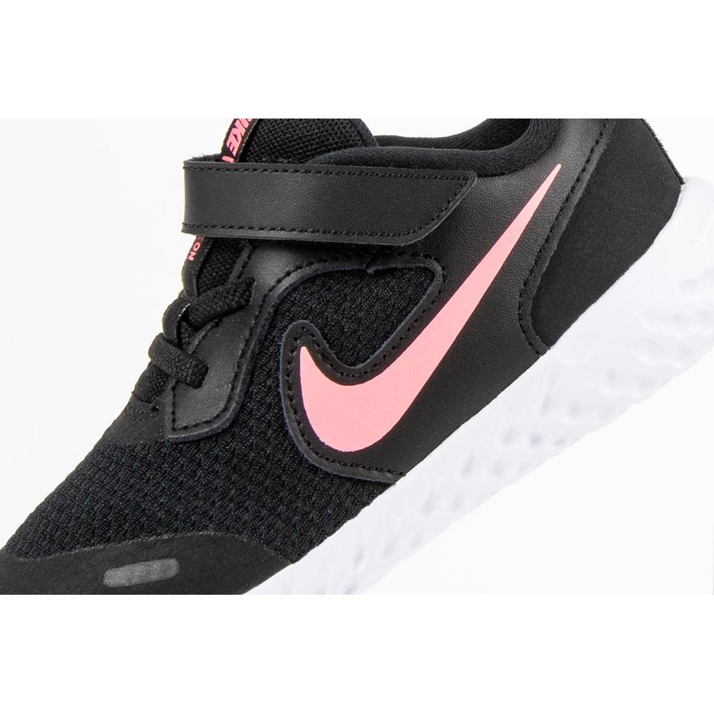 Nike Revolution 5 > BQ5673-002