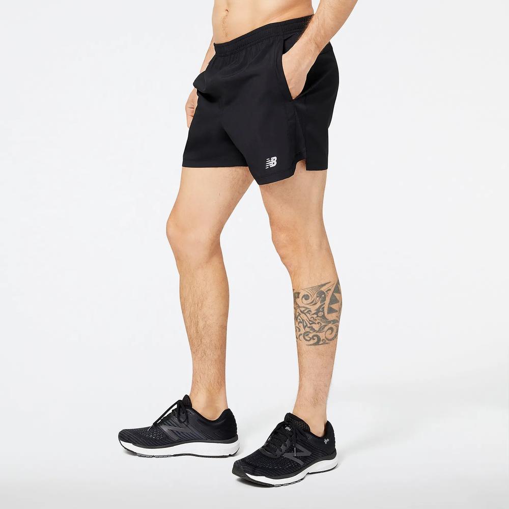 Spodenki New Balance MS23228BK - czarne