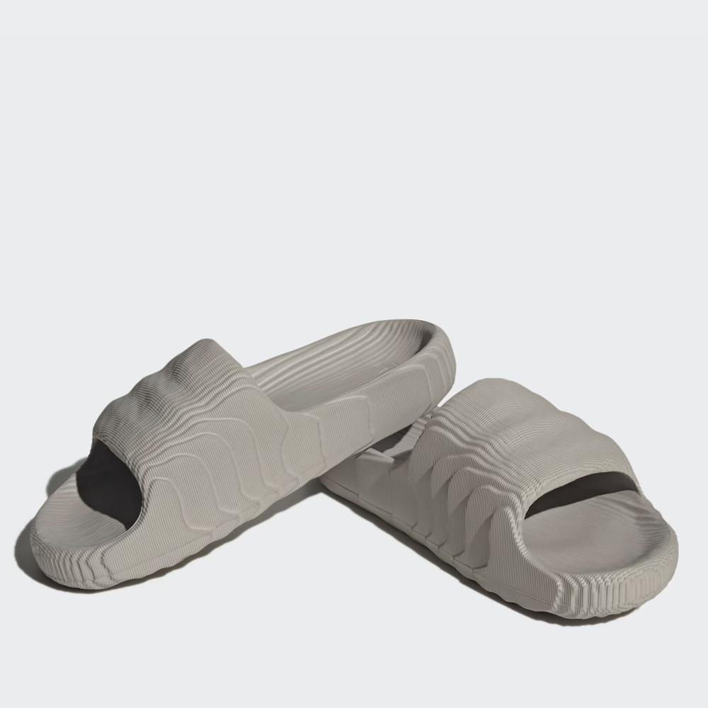 Klapki adidas Adilette 22 HQ4670 - brązowe