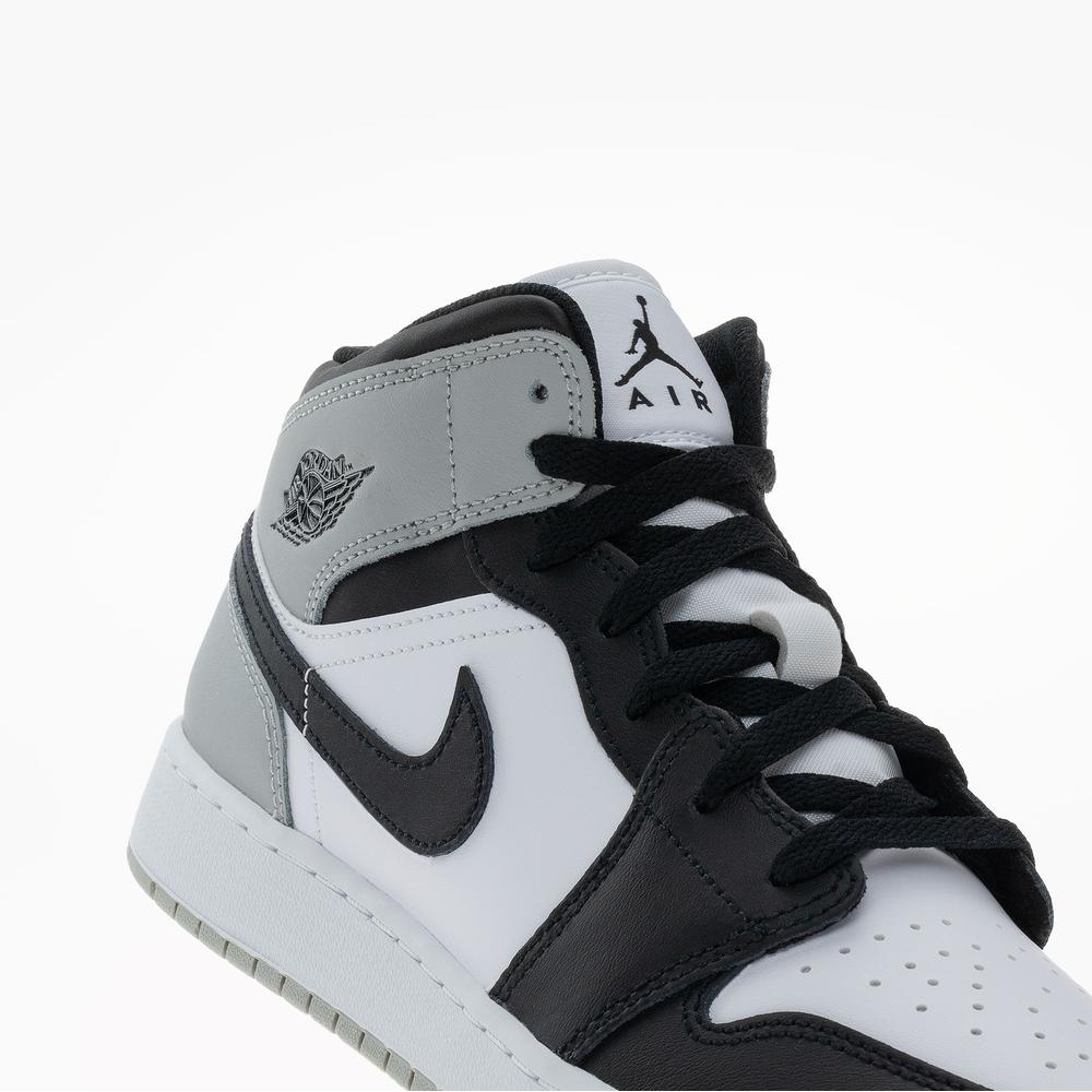 Buty młodzieżowe Nike Air Jordan 1 Mid DQ8423-101 - biało-czarne