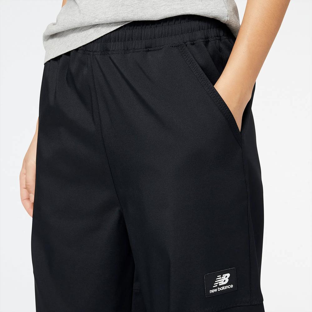 Spodnie New Balance WP23506BK - czarne
