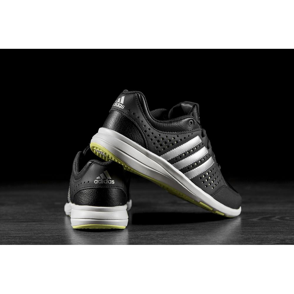 ADIDAS ARIANNA III > B23696