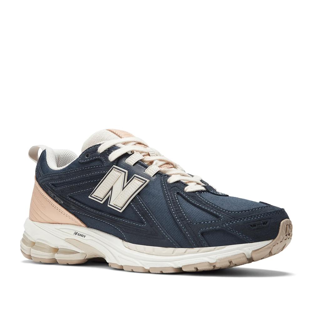 Buty New Balance M1906FB - granatowe