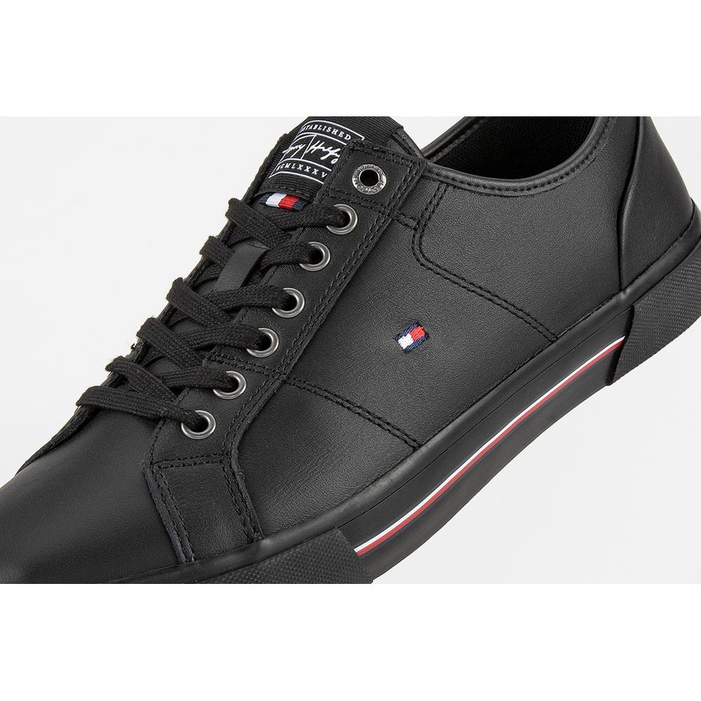 Buty Tommy Hilfiger Core Corporate Leather FM0FM03999-BDS - czarne