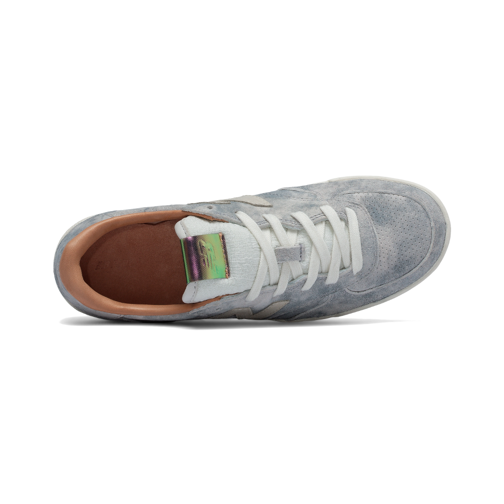 New Balance WRT300GD