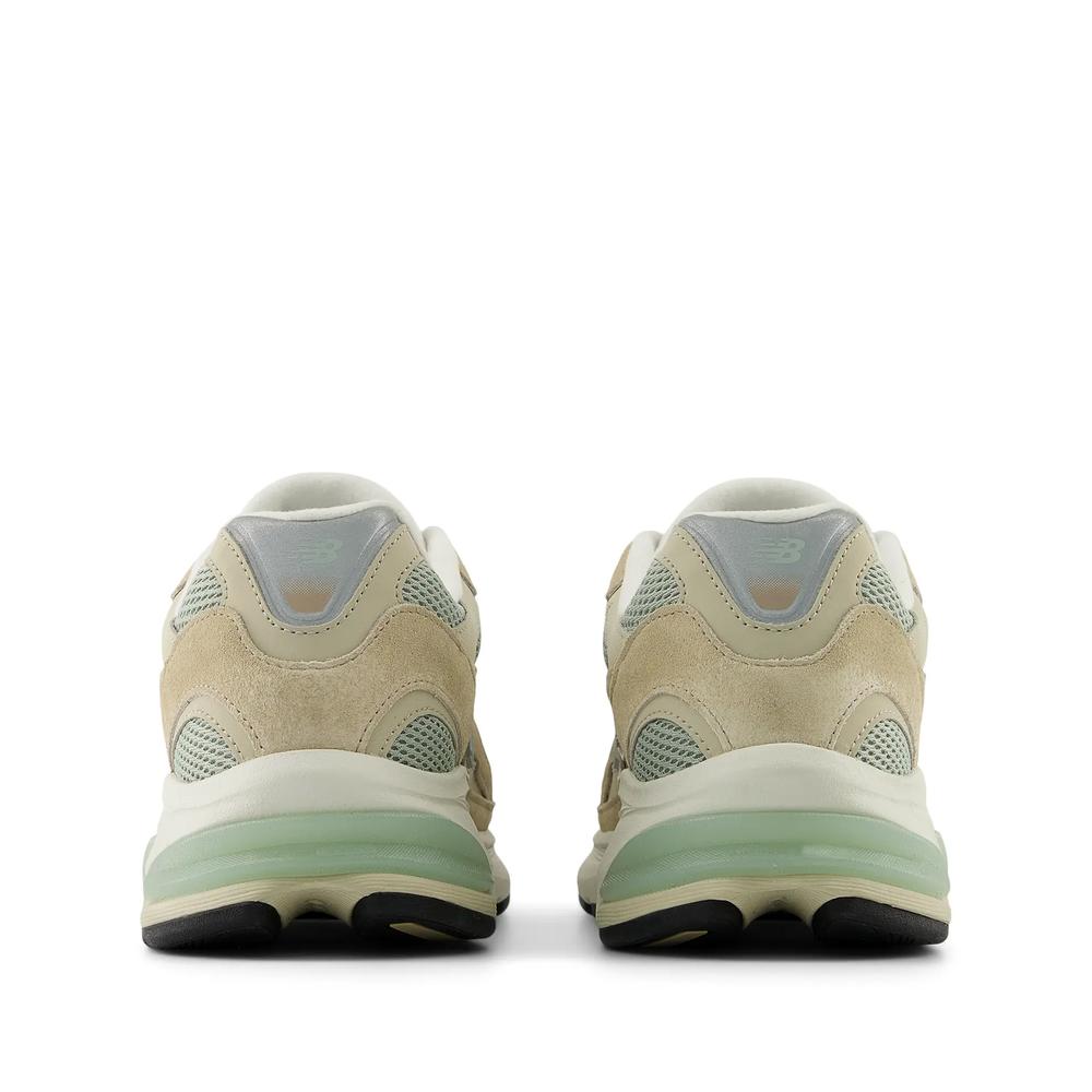 Buty unisex New Balance U2010281 - beżowe