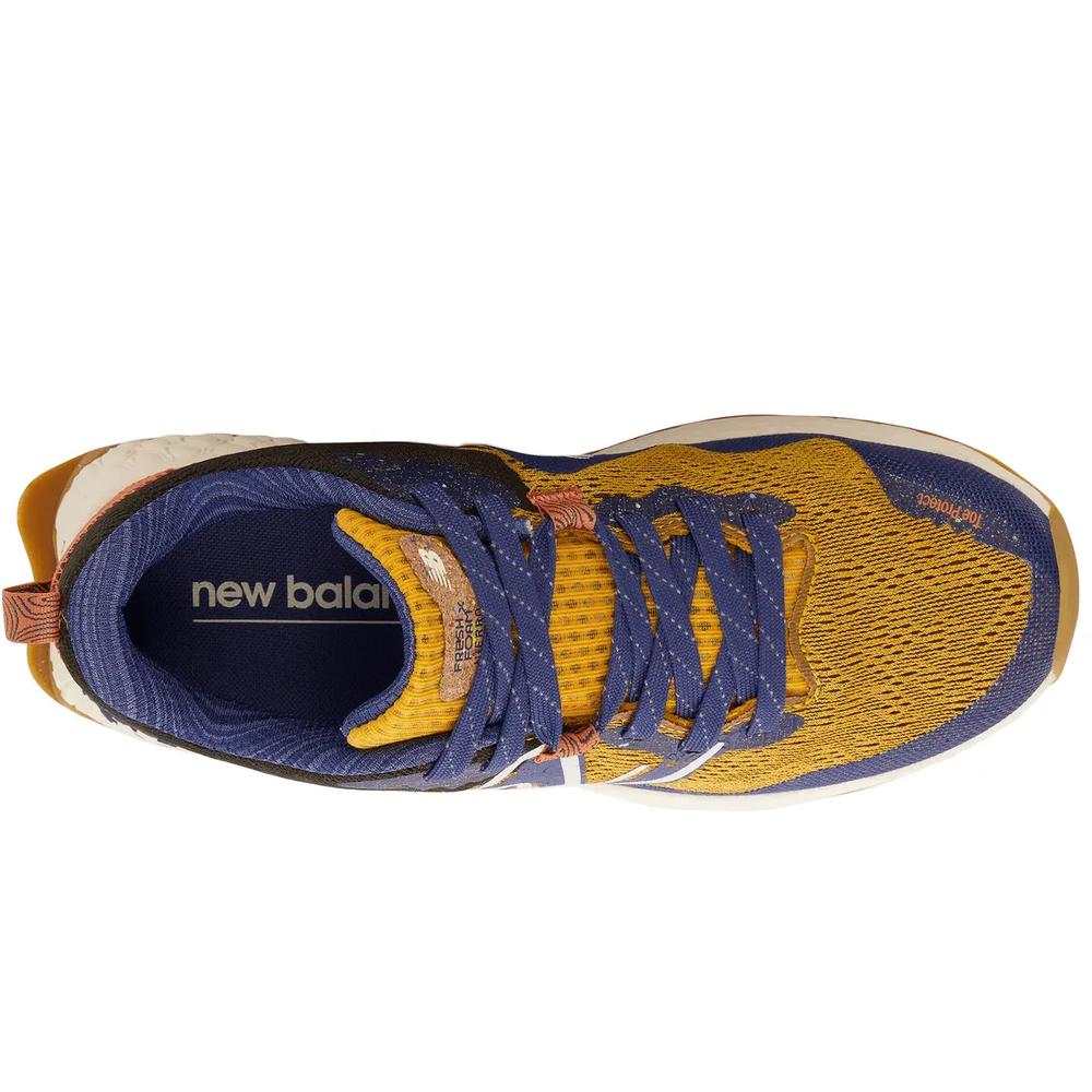 Buty New Balance Fresh Foam Hierro v7 WTHIERG7 - brązowe