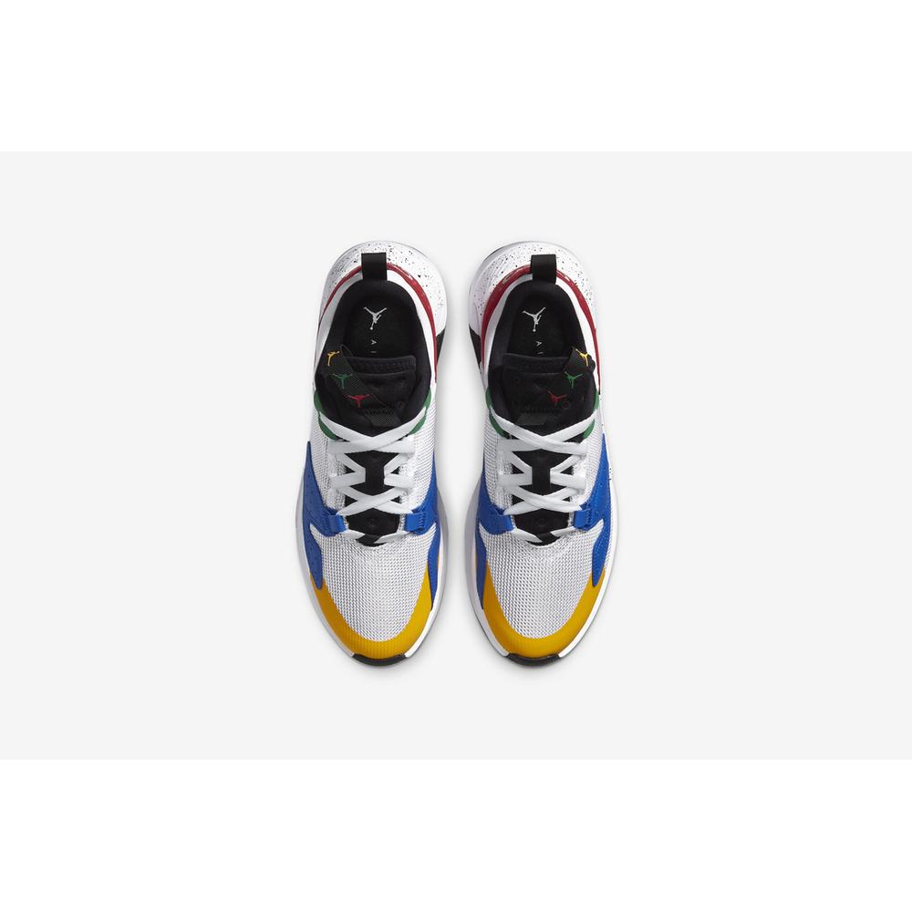 NIKE JORDAN AIR CADENCE > CV1761-101