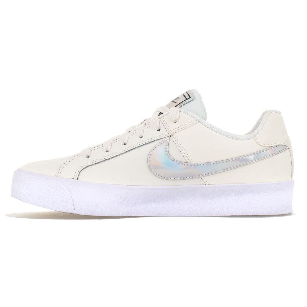 Nike Court Royale AO2810-104