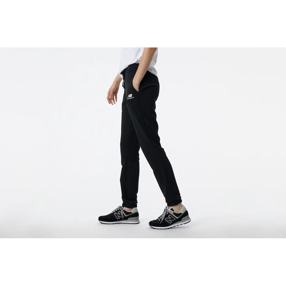 Spodnie New Balance WP21508BK - czarne