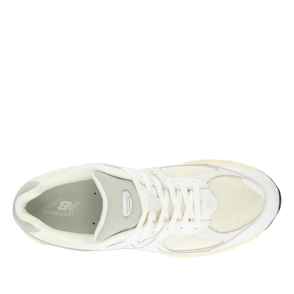 Buty New Balance M2002RIA - białe
