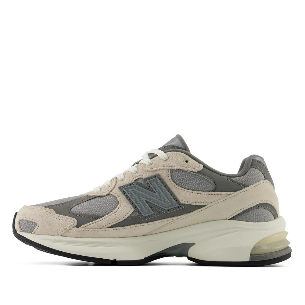 Buty unisex New Balance U20106JO - beżowe