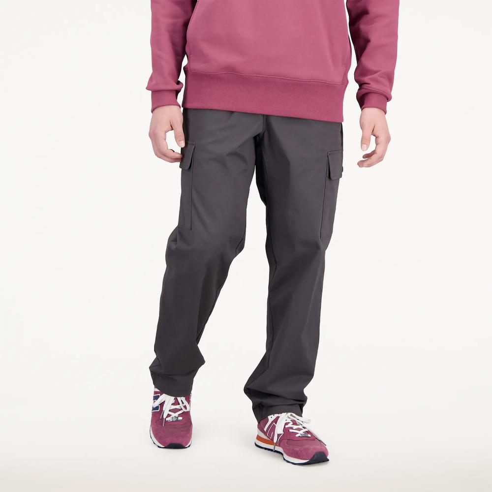 Spodnie New Balance MP31526COG - czarne