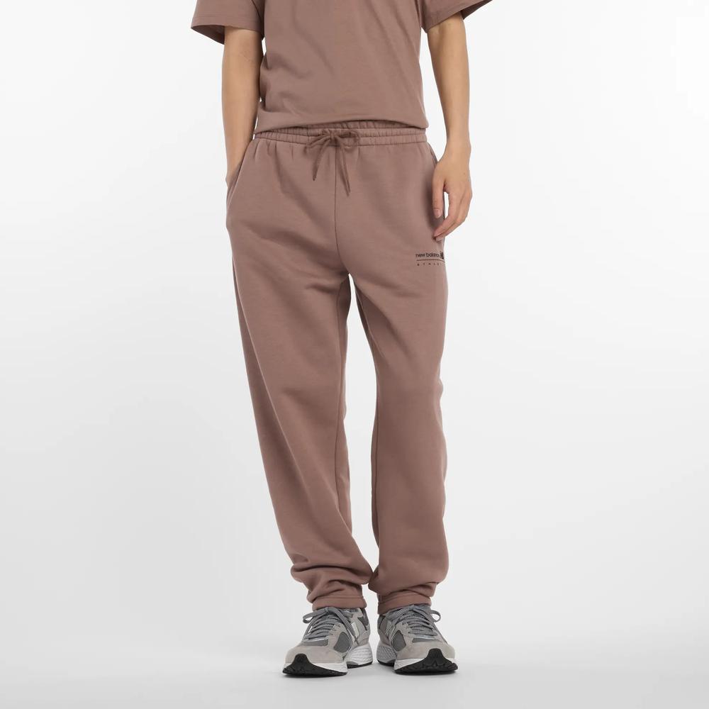 Spodnie męskie New Balance MP53508EAS - brązowe